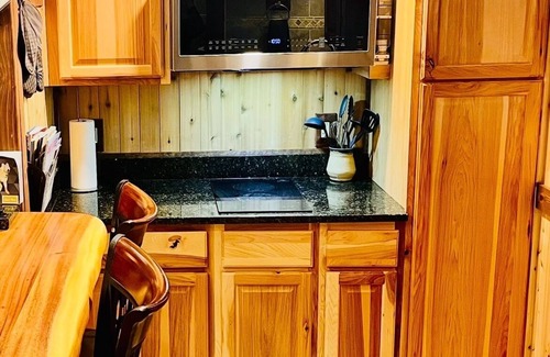 Basher House | Mountain Fox Den w/Sauna; inviting guest suite on the Anchorage hillside