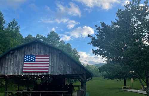 Almond House | Mountain getaway, close to Bryson City