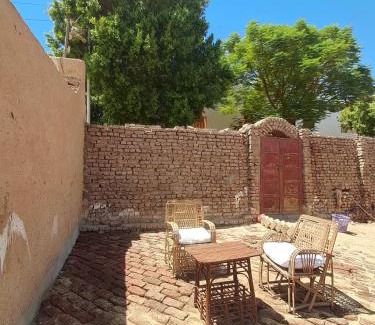 Luxor House | Mountain guest house