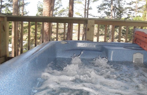 Mount Ida Cottage | Mountain Harbor two bedroom Lodge cottage by RedAwning