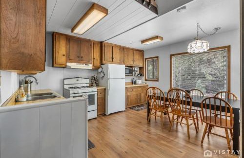 Duck Creek Village House | Mountain Haven w/Fire Pit & Private Cul-de-Sac