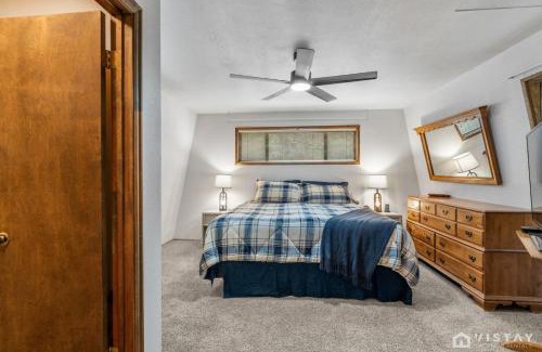 Duck Creek Village House | Mountain Haven w/Fire Pit & Private Cul-de-Sac