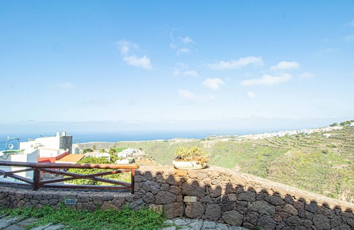 Moya House | Mountain Hideaway House in Moya
