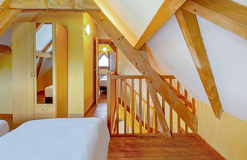 Lacapelle-Marival House | Mountain Holiday Home in Lacapelle-Marival
