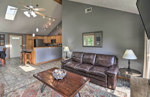 Gassville Cottage | Mountain Home Cottage w/Deck on White River!