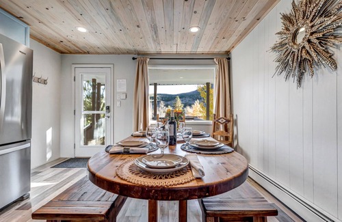 Frisco House | ⛷️Mountain Home☀️ Hot Tub ⛰️Walk to Downtown Frisco✨$Zero Cleaning & Pet Fees