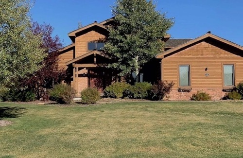 Victor House | Mountain Home in Victor Idaho