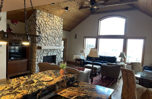 Caldwell House | Mountain Home with Beautiful Views, near Lewisburg/White Sulphur Springs, WV