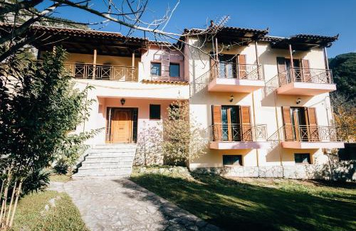 Planiteron Apartment | Mountain Hotels "Achais"