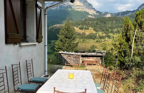 Entremont-le-Vieux House | Mountain house with exceptional view of the Chartreuse mountains