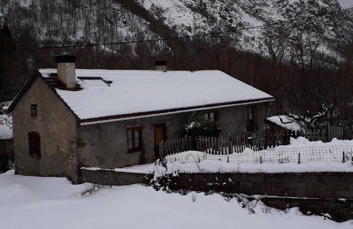 Merens-les-Vals House | Mountain house near Ax les Thermes