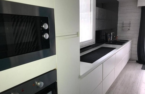 Aucun House | Mountain house in 24,000m² park. Pets allowed.