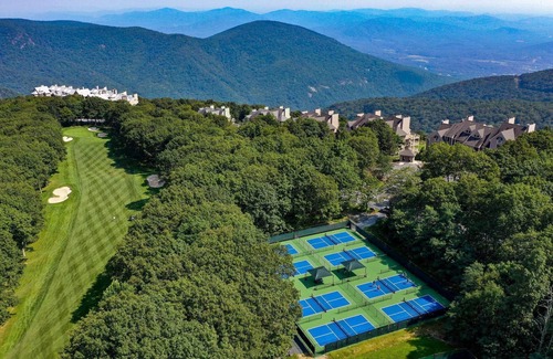 Wintergreen Condo | Mountain Inn Studio 97 with Wintergreen Advantage