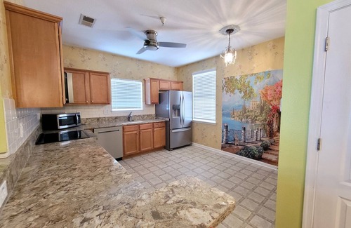 North Newport News Condo | Mountain Jade Garden Condo Resort 2 bed 2 bath near Newport News City Center