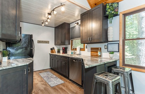 Lake Harmony Estates Cabin | Mountain Lake House Hot Tub Fire Pit Skiing Golf Pet Friendly
