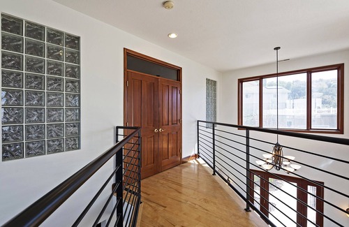 North Salt Lake House | Mountain & Lake View’s at the Pinnacle Retreat - Best Snow on Earth! Ski Utah!
