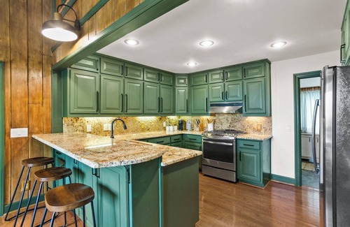 Big Canoe House | Mountain Laurel Lodge in Big Canoe with mountain views and game room!