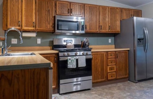 Jim Thorpe House | Mountain Lodge Near Skiing and Snow Tubing