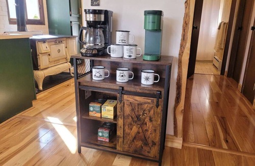 Alma Apartment | Mountain Lodge Retreat