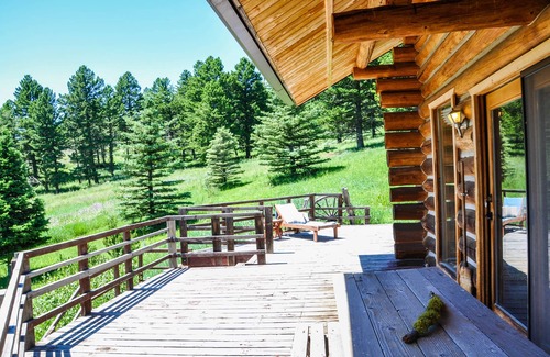 Bozeman Cabin | Mountain Log Home Close to Historic Downtown Bozeman & Bridger Bowl.