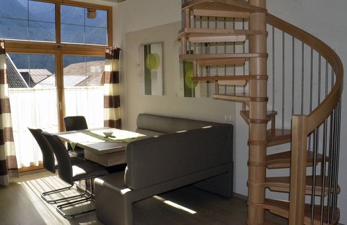 Umhausen Apartment | Mountain magic apartment with mountain view- Umhausen