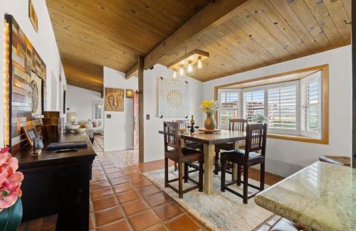 Lemon Grove House | Mountain Majesty with AC BBQ Parking