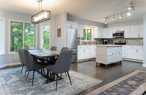 Candler House | Mountain Melody: Aville Mtn Home + Views + Hot Tub