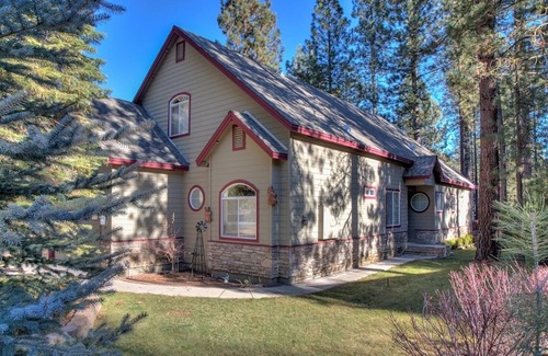 Plumas Eureka Estates House | Mountain Oaks - 35 Oak Pet Friendly