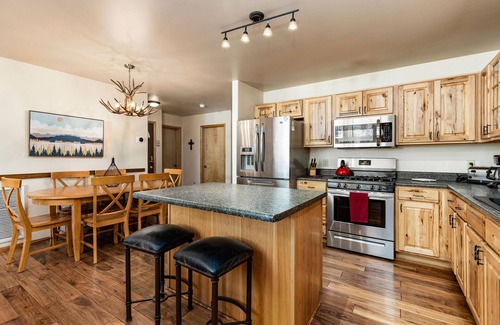 Williams Cabin | Mountain oasis, Grand Canyon/Williams getaway!
