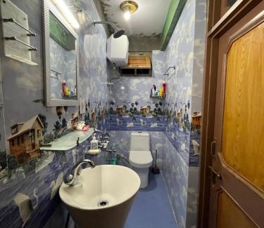 Rekong Peo House | Mountain Paradise Homestay Kalpa