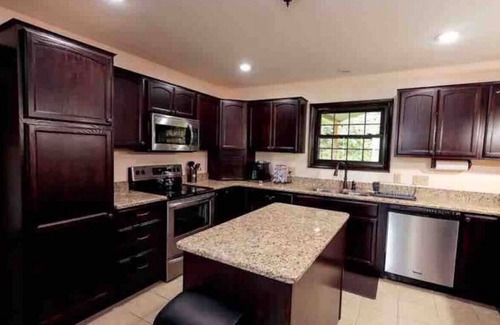 Spring Mills Cabin | Mountain Paradise, Wildlife, Hot Tub| Maple Hill Lodge