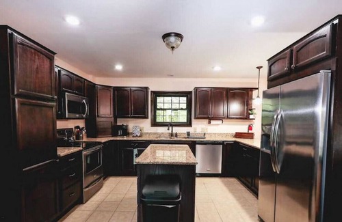 Spring Mills Cabin | Mountain Paradise, Wildlife, Hot Tub| Maple Hill Lodge