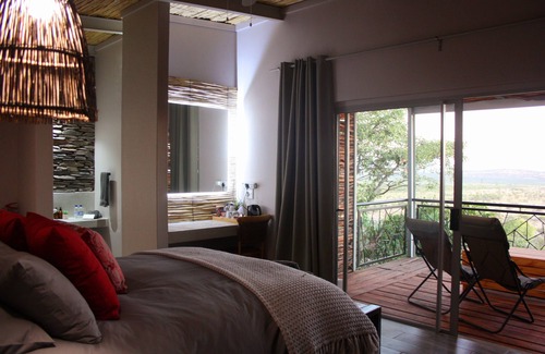 Damaraland Cabin | Mountain Peak Game Lodge Namibia