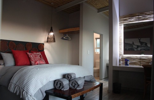 Damaraland Cabin | Mountain Peak Game Lodge Namibia