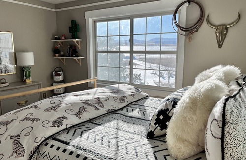 Longmont Other | Mountain Ranch House with Endless Views