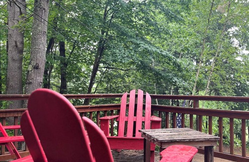 Rumford Point Cabin | Mountain retreat 15 mins from Sunday River kayak,hike,bike,golf, swim,ski