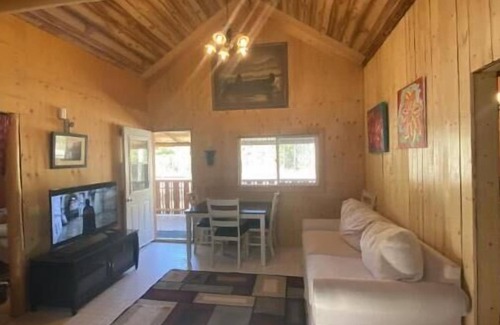 Toad River House | Mountain Retreat Cabin in Toad River BC