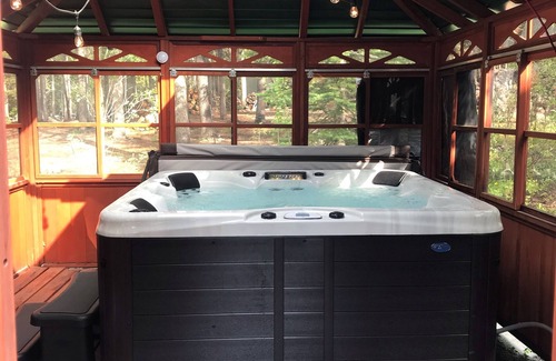 Black Hawk House | Mountain Retreat near ATV trails, hiking and Casinos