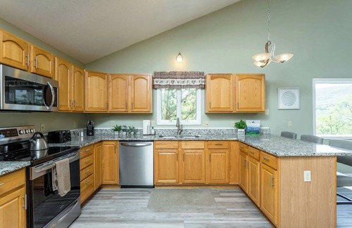 Massanutten House | Mountain Retreat with Game Table, Fire Pit & Dual Decks