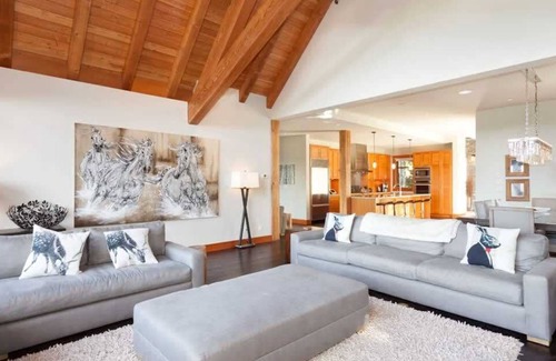 Whistler Creekside House | Mountain retreat w/ski access & private hot tub