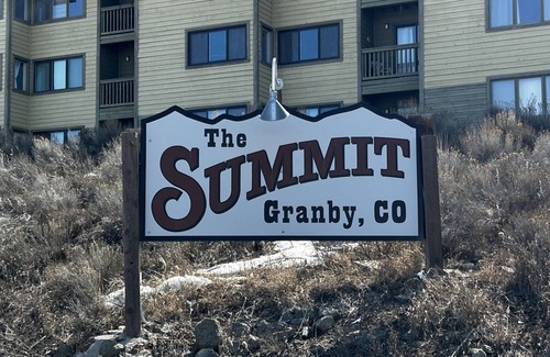 Granby Condo | Mountain Retreat with Beautiful Views & Fireplace