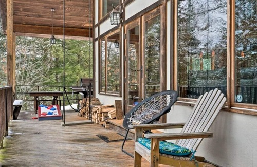 Campton House | Mountain River Base Camp
