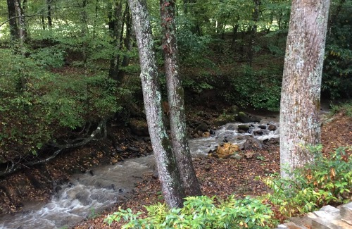 Hayesville Apartment | Mountain setting in magical Tusquetti Valley