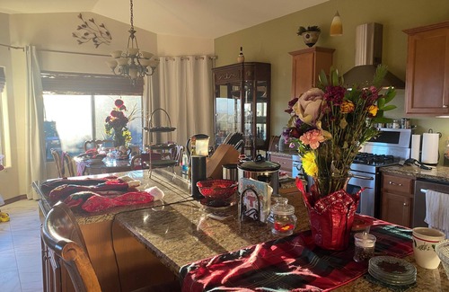 Tucson House | Mountain Shadow Peaceful Hill Retreat