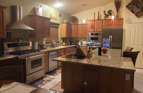 Tucson House | Mountain Shadow Peaceful Hill Retreat