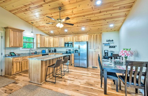 Murphy Cabin | 'Mountain Sky Escape' Murphy Cabin w/Mtn Views