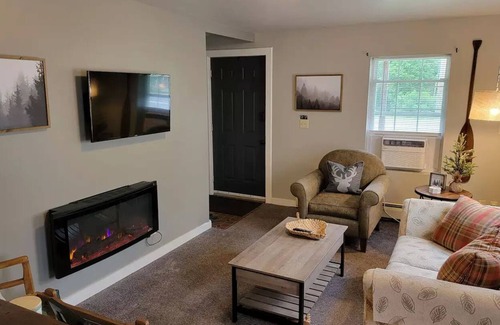 Au Sable Forks Apartment | Mountain Streams is a cozy getaway located in the heart of the Adirondacks