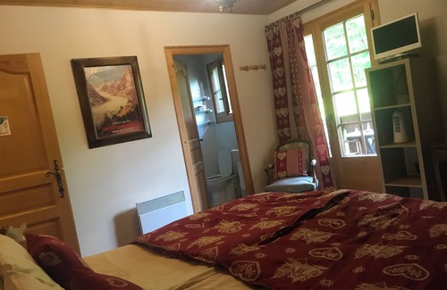 Morillon Bed & Breakfast | Mountain-style bed and breakfast for 2/3 people with table d'hôtes option