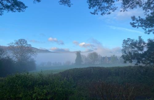 Llanhamlach Apartment | Mountain Suite, Stunning Views, Brecon Beacons