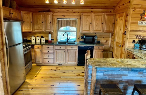 Ruidoso Cabin | Mountain Top | 3BR Cabin w/Hot Tub + Nature